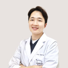Hyun Seok Eom