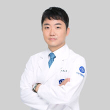 ユウォンジェ 院長 略歴