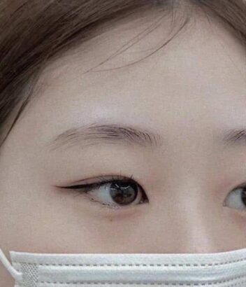 眉アート BEFORE