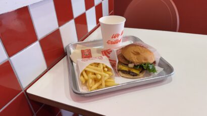 バーガリー 弘大店