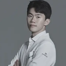 ウ・ギョンミン院長