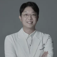 チョン・ジング院長