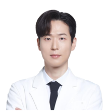 ジョン・ヨンギョ 院長