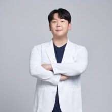 イ・ドンユン院長