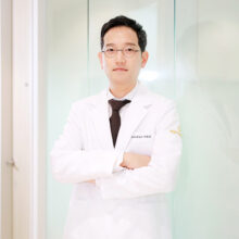 イ・ジュンヒ代表院長